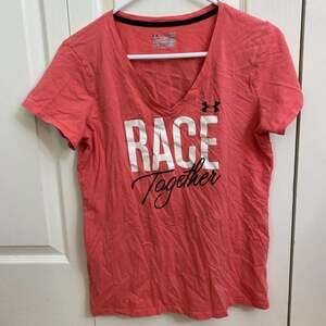 Under Armour Large Tee